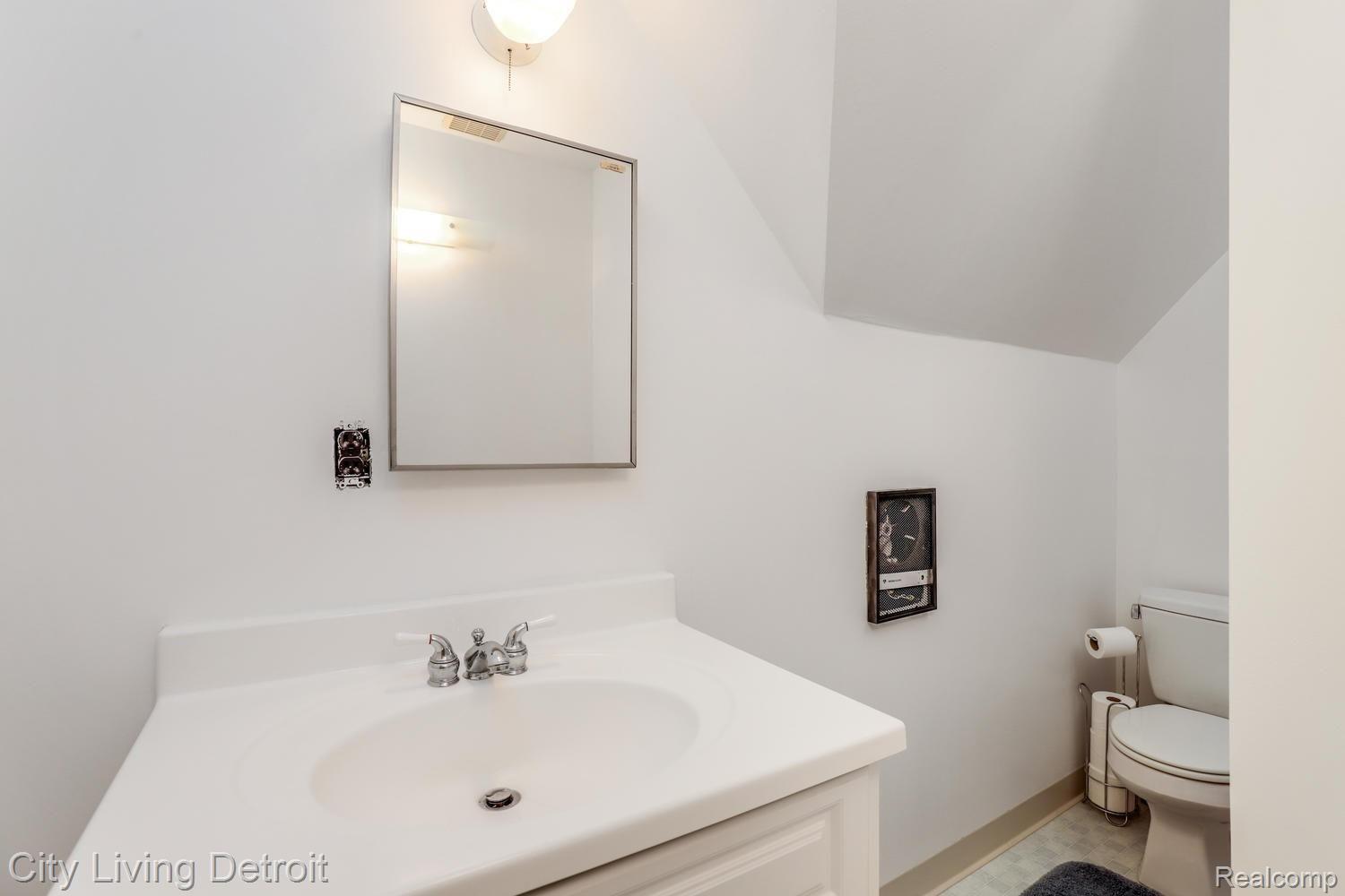5567 Harvard Road Detroit, MI 48224 - Photo 31 of 37 5567 Harvard Rd Detroit MI-large-024-97-5567 Harvard Rd00025-1500x1000-72dpi.jpg