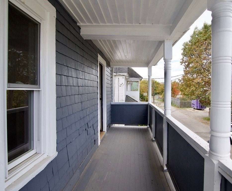 20 Crosby Street Springfield, MA 01105 - Photo 2 of 17