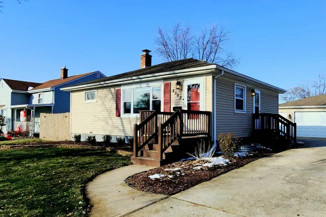 $279,900 | 3303 Eder Street, Highland, IN 46322