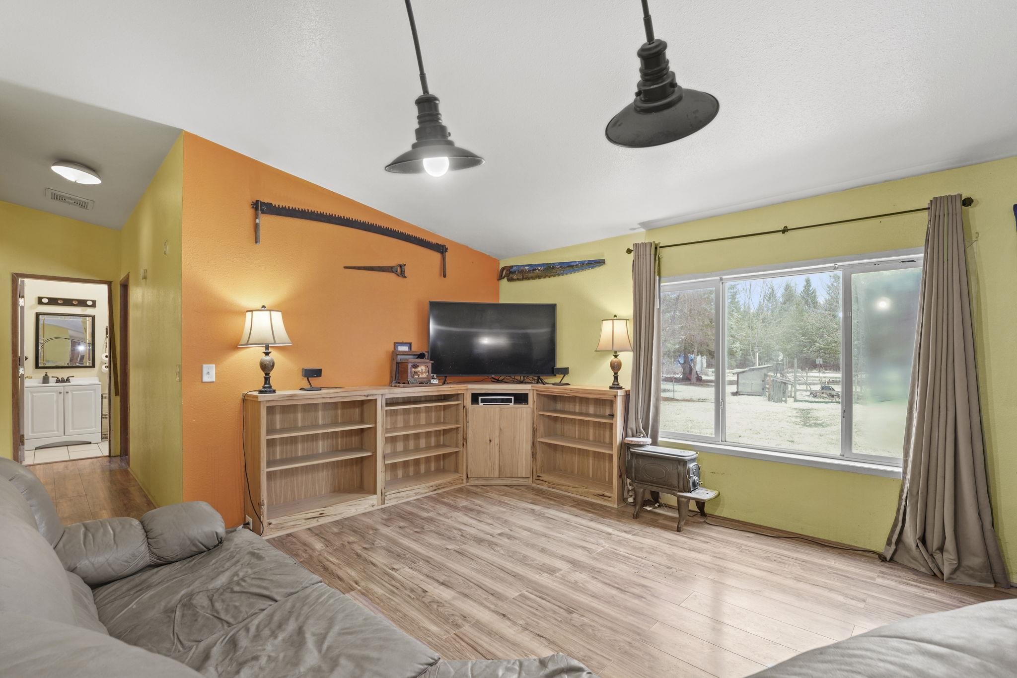 370 Ohana Road Newport, WA 99156 - Photo 6 of 45