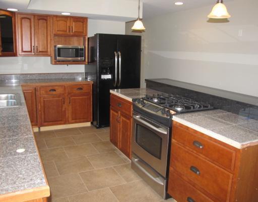 950 Whitefield Road Pittston, ME 04345 - Photo 3 of 20 Kitchen.