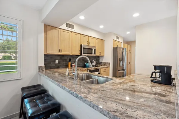 $4,500 | 343 Forest Hills Drive, Rancho Mirage, CA 92270