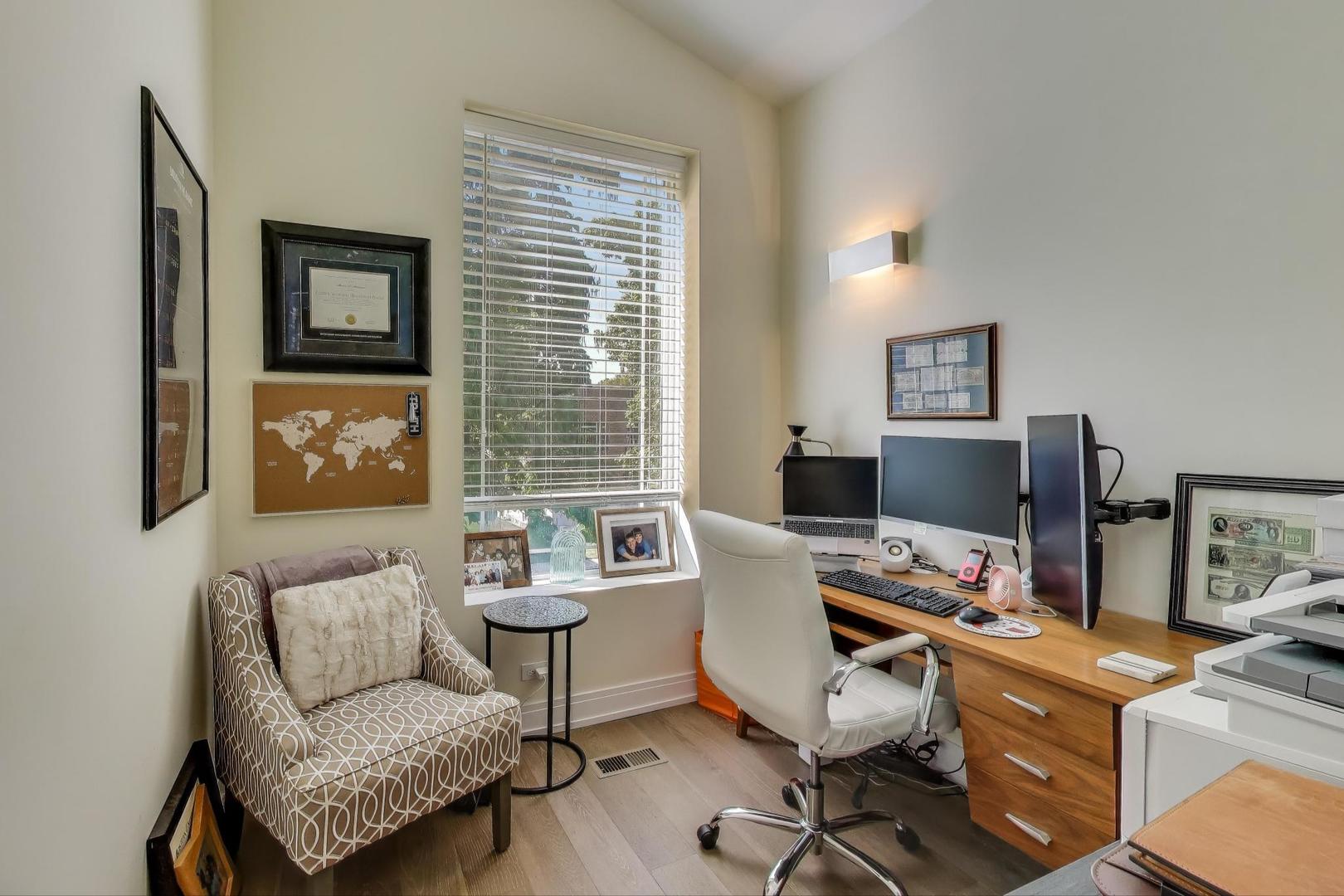 6511 South Evans Avenue Chicago, IL 60637 - Photo 19 of 30 a work room with furniture and a window