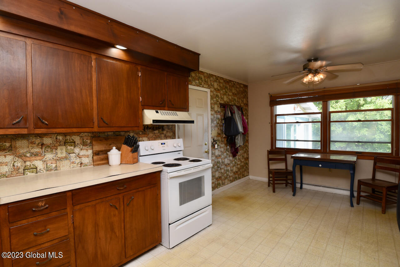 127 George Thompson Road Mechanicville, NY 12118 - Photo 15 of 38 18