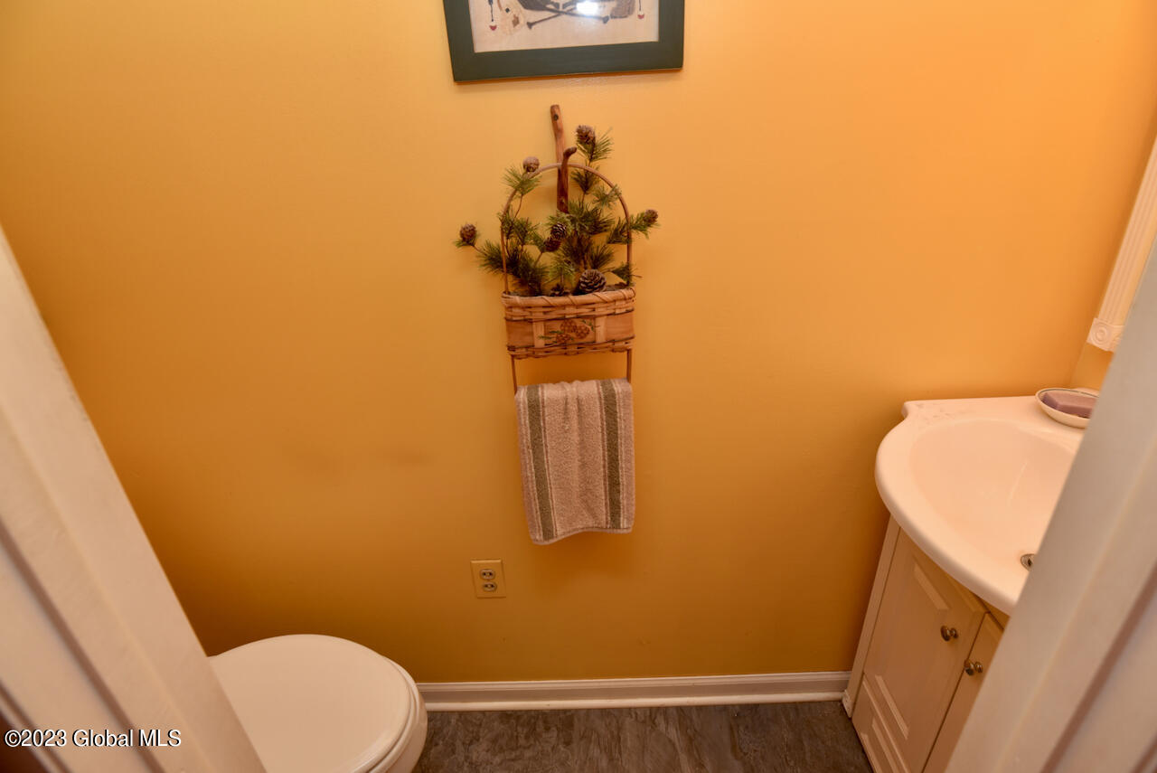 127 George Thompson Road Mechanicville, NY 12118 - Photo 21 of 38 26