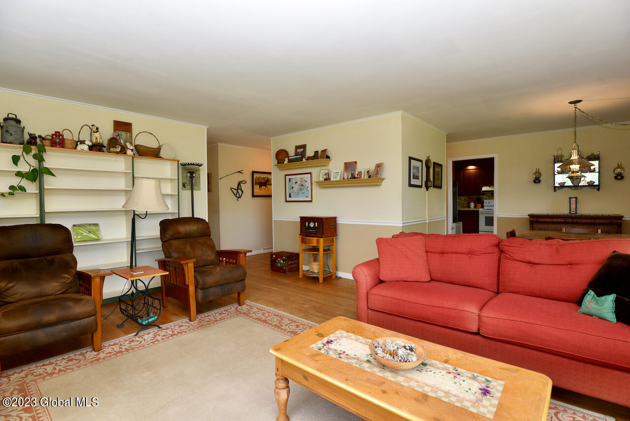 127 George Thompson Road Mechanicville, NY 12118 - Photo 7 of 38 10