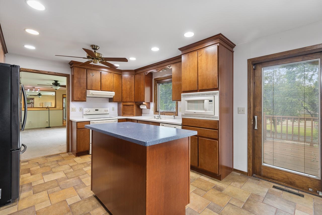 6411 Graydon Road Rockford, IL 61109 - Photo 13 of 50 Gallery Image 13