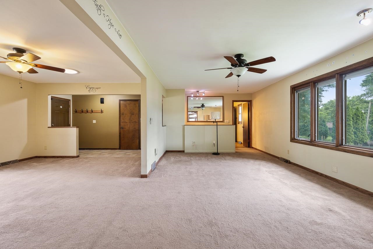 6411 Graydon Road Rockford, IL 61109 - Photo 8 of 50 Gallery Image 8