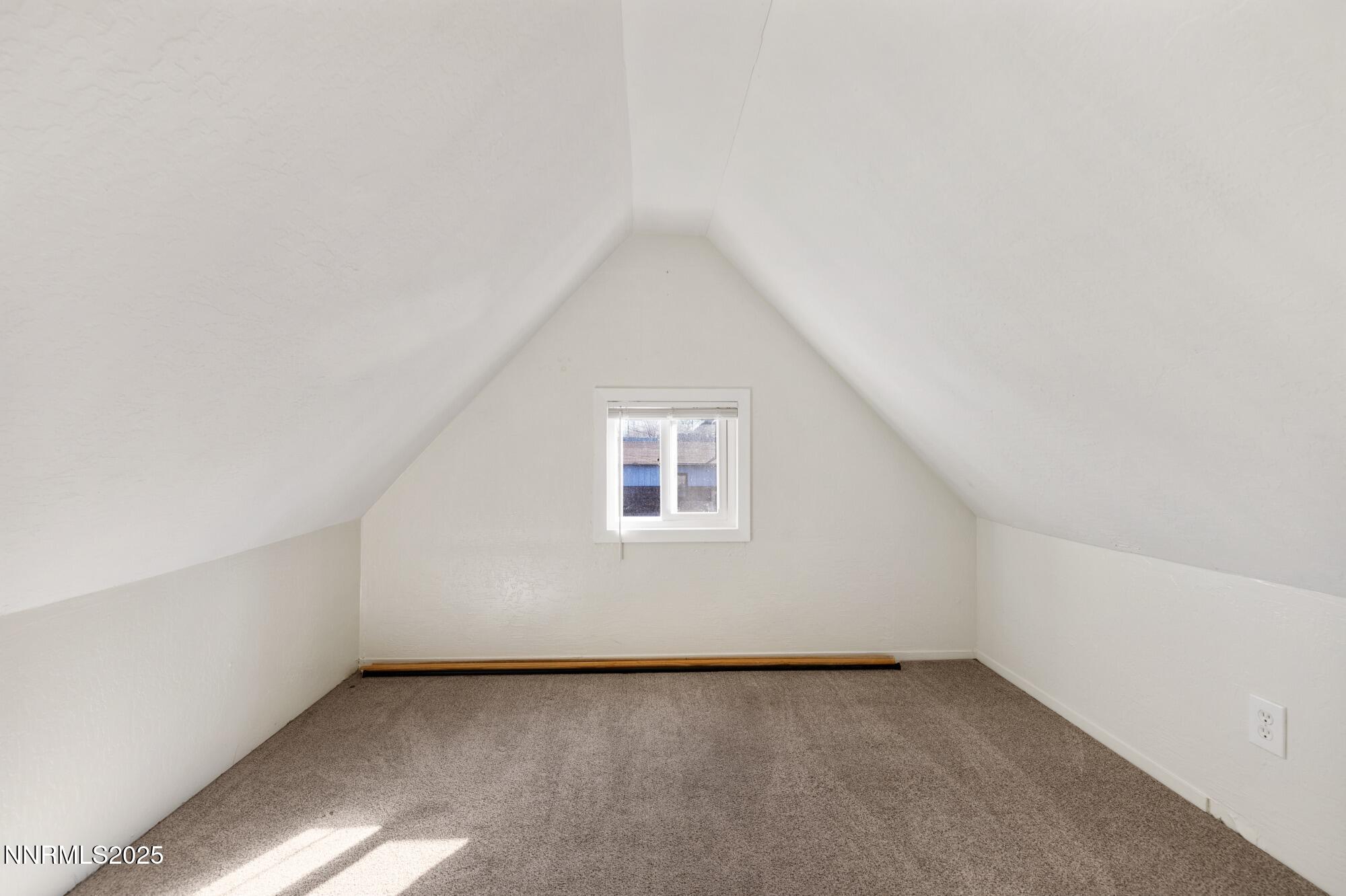 424 West 10th Street Reno, NV 89503 - Photo 11 of 12 10th pic 11 loft