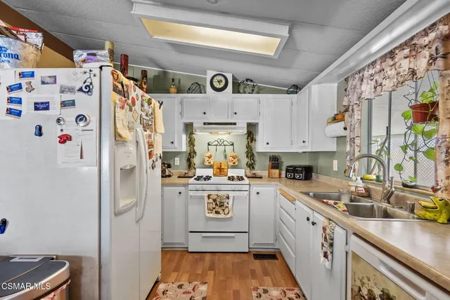 $175,000 | 1550 Rory Lane, Unit 239, Simi Valley, CA 93063