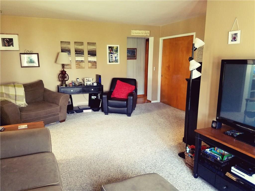 213 Linhurst Avenue Butler, PA 16001 - Photo 6 of 24 Gallery Image 6