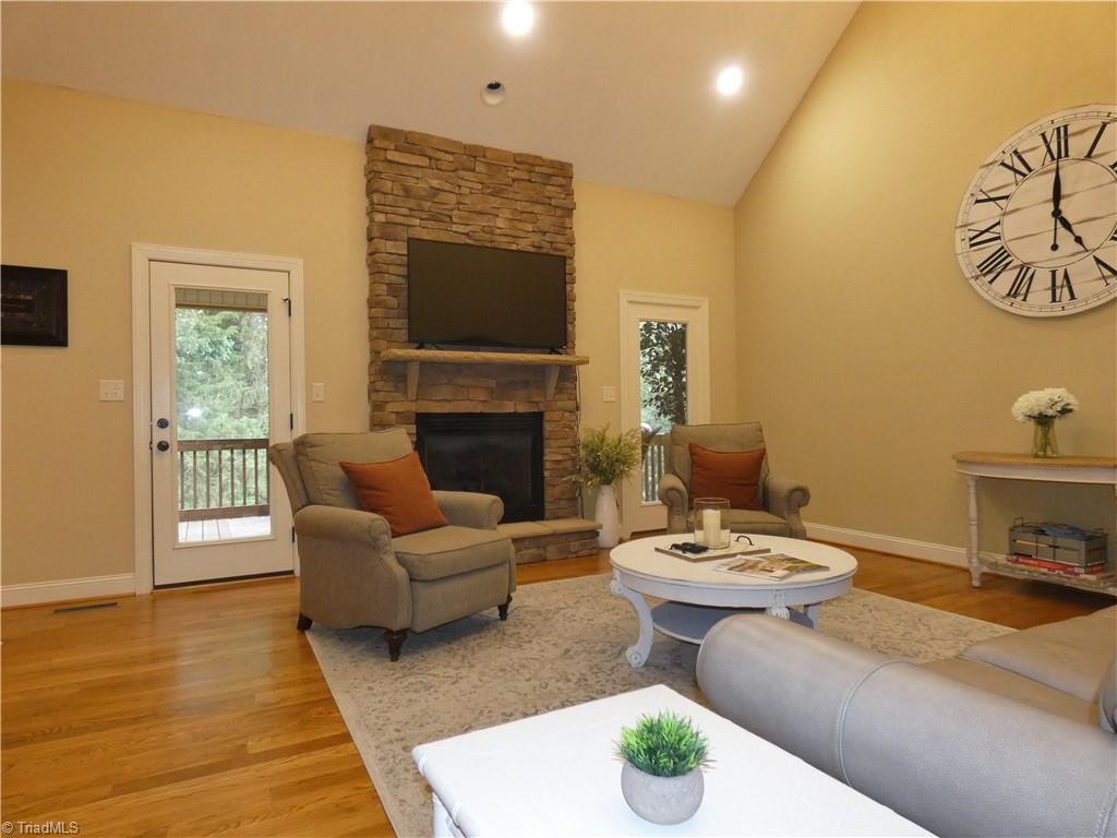357 Willow Ridge Lane Winston-Salem, NC 27127 - Photo 4 of 41