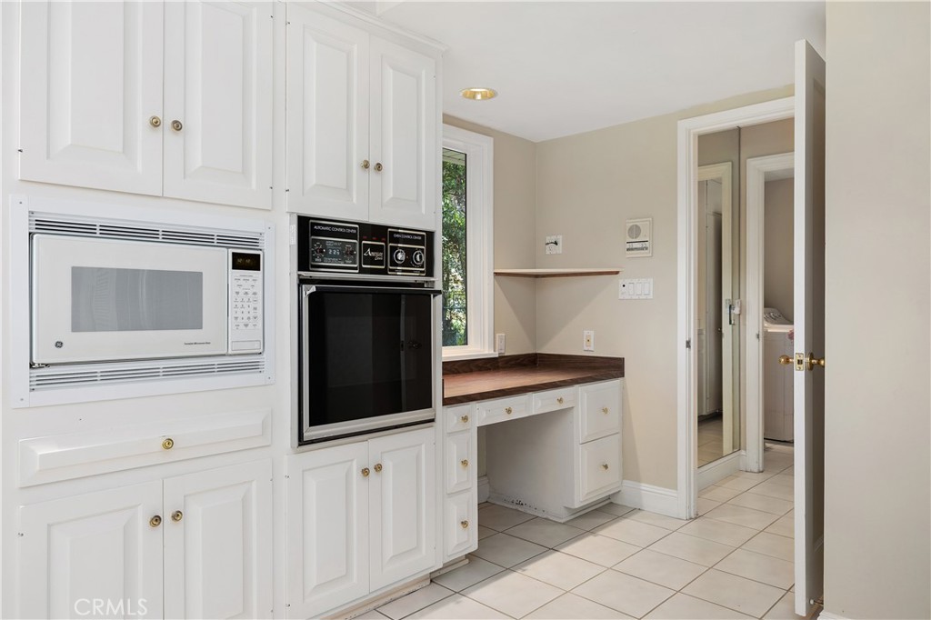 2086 Playa Road Carlsbad, CA 92009 - Photo 25 of 44