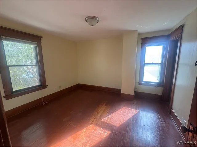 $1,600 | 2239 Willow Avenue, Niagara Falls, NY 14305