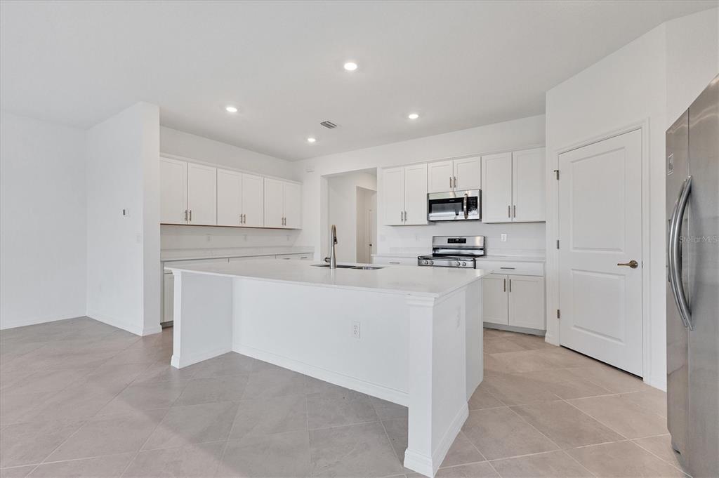 19095 Cabernet Court Venice, FL 34293 - Photo 7 of 76