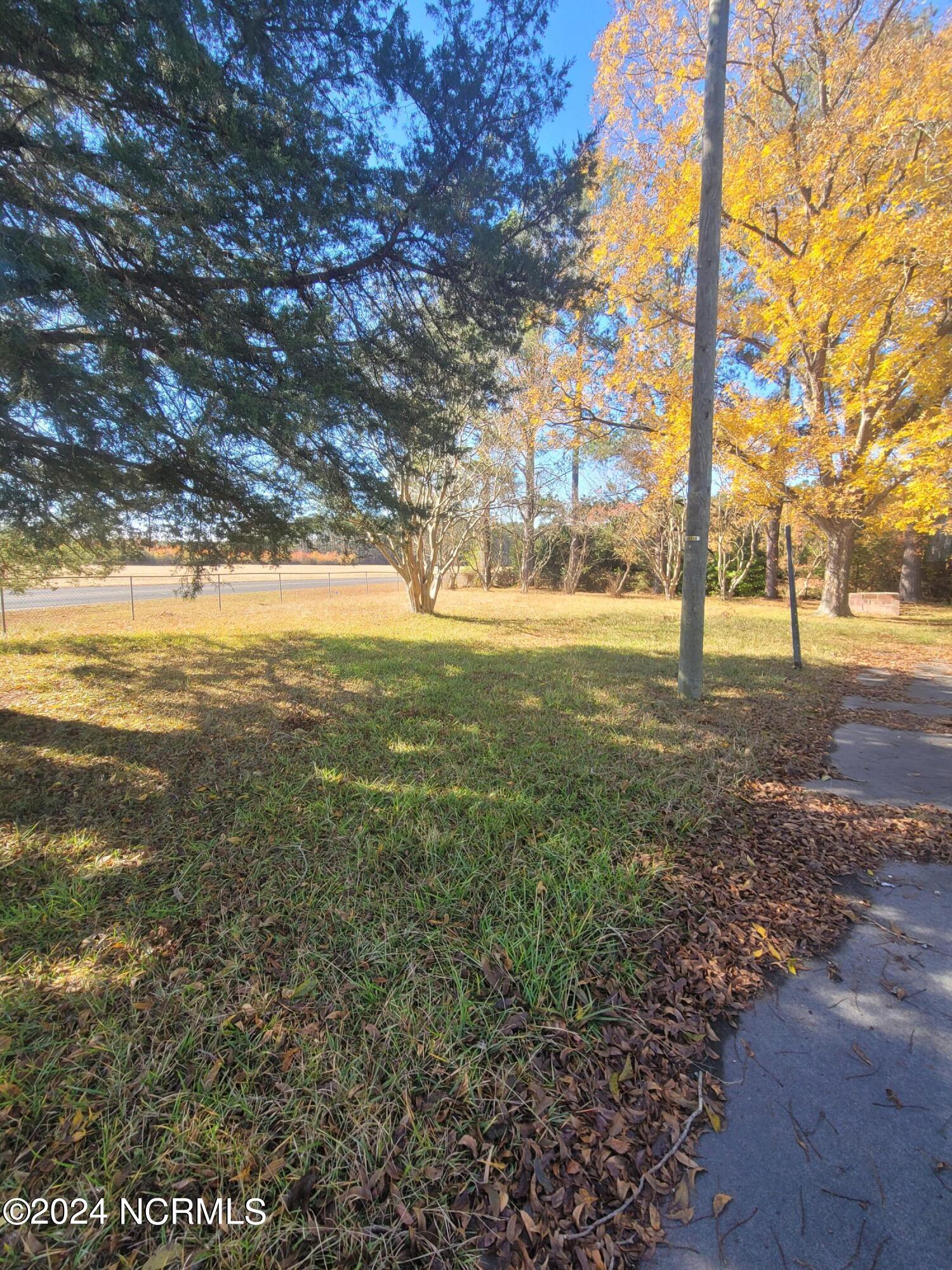 2204 Lovick Road Kinston, NC 28501 - Photo 15 of 19 20231113_102000
