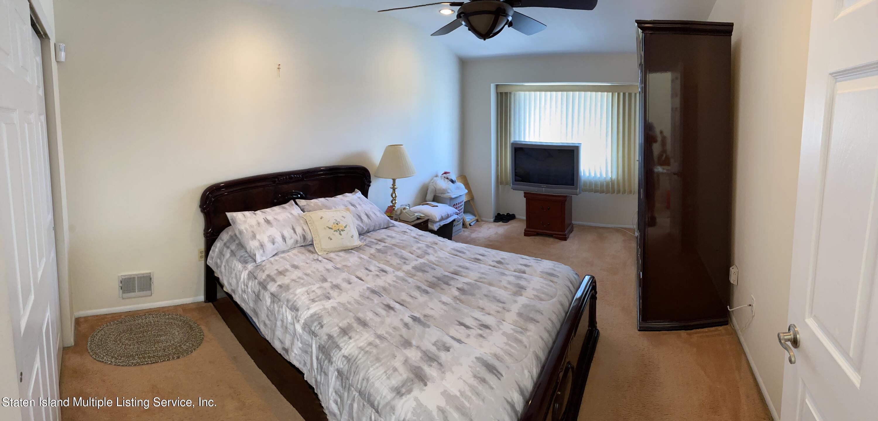 34 Hart Loop Staten Island, NY 10306 - Photo 10 of 17 Main Bedroom