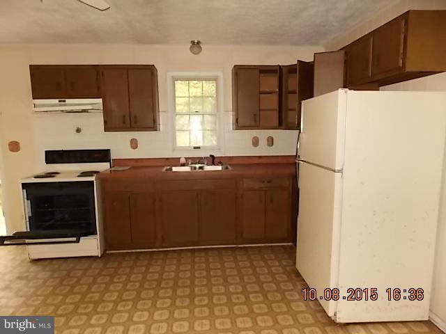2278 Sixes Road Prince Frederick, MD 20678 - Photo 6 of 16 Kitchen