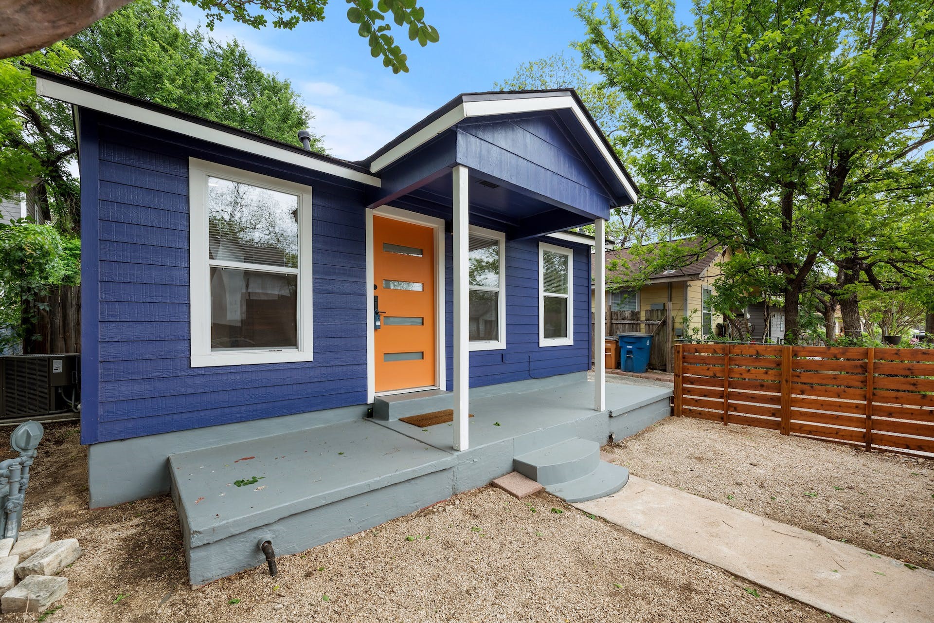 2208 Santa Rita Street Austin, TX 78702 - Photo 2 of 24