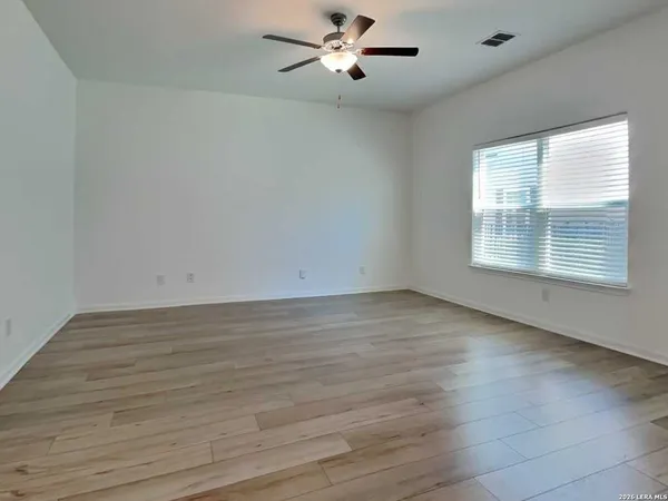 $1,945 | 10830 Quinn Court, San Antonio, TX 78252