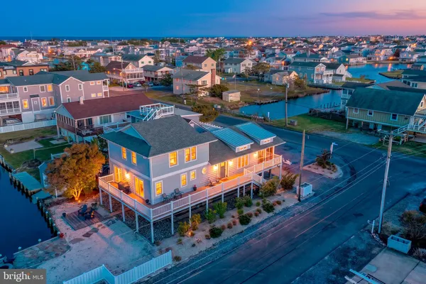 $2,200,000 | 45 West Dagsboro Street, Fenwick Island, DE 19944