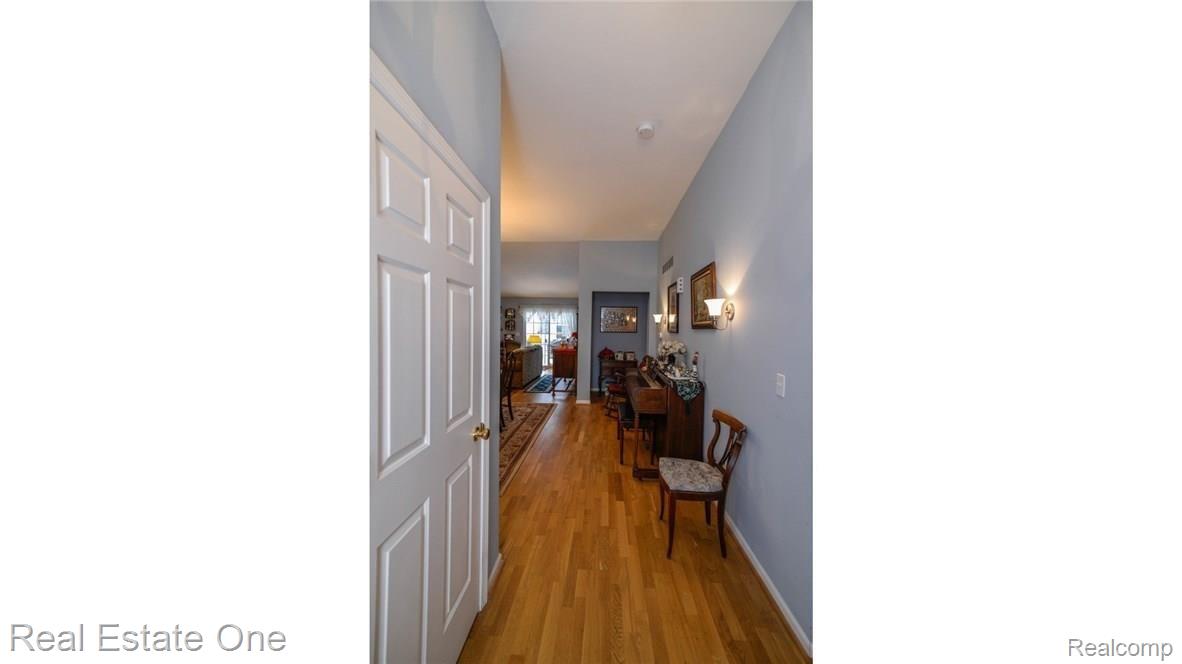 267 Wood Point Howell, MI 48843 - Photo 2 of 39 7_0.jpg