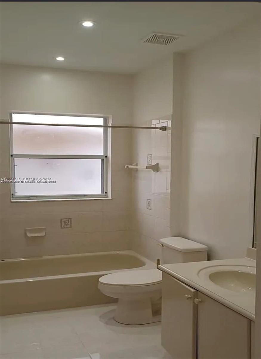 2210 Northeast 37th Road Homestead, FL 33033 - Photo 19 of 31