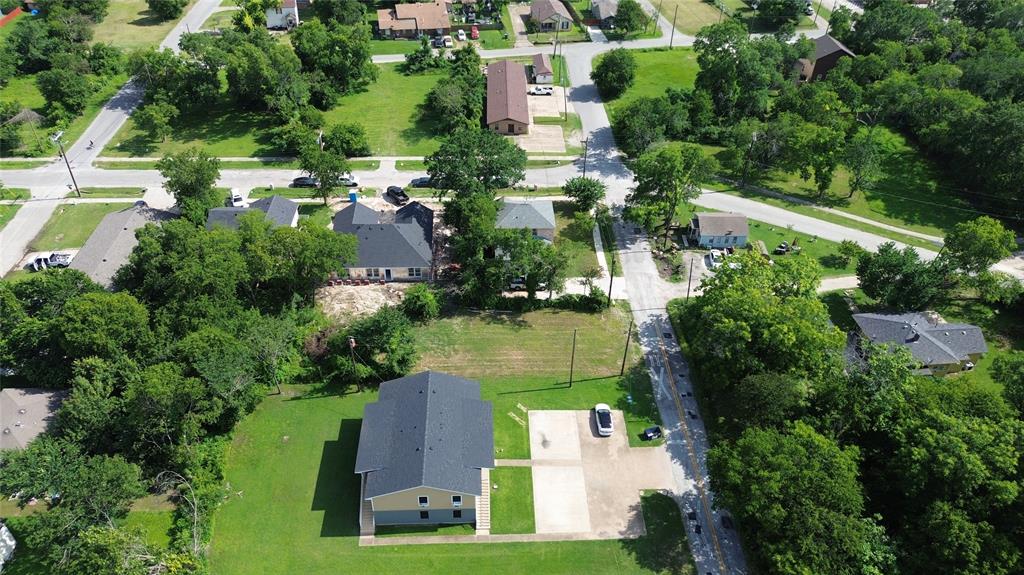 207 South Ann Street Terrell, TX 75160 - Photo 3 of 5 Aerial overview of property's location featuring nearby suburban area