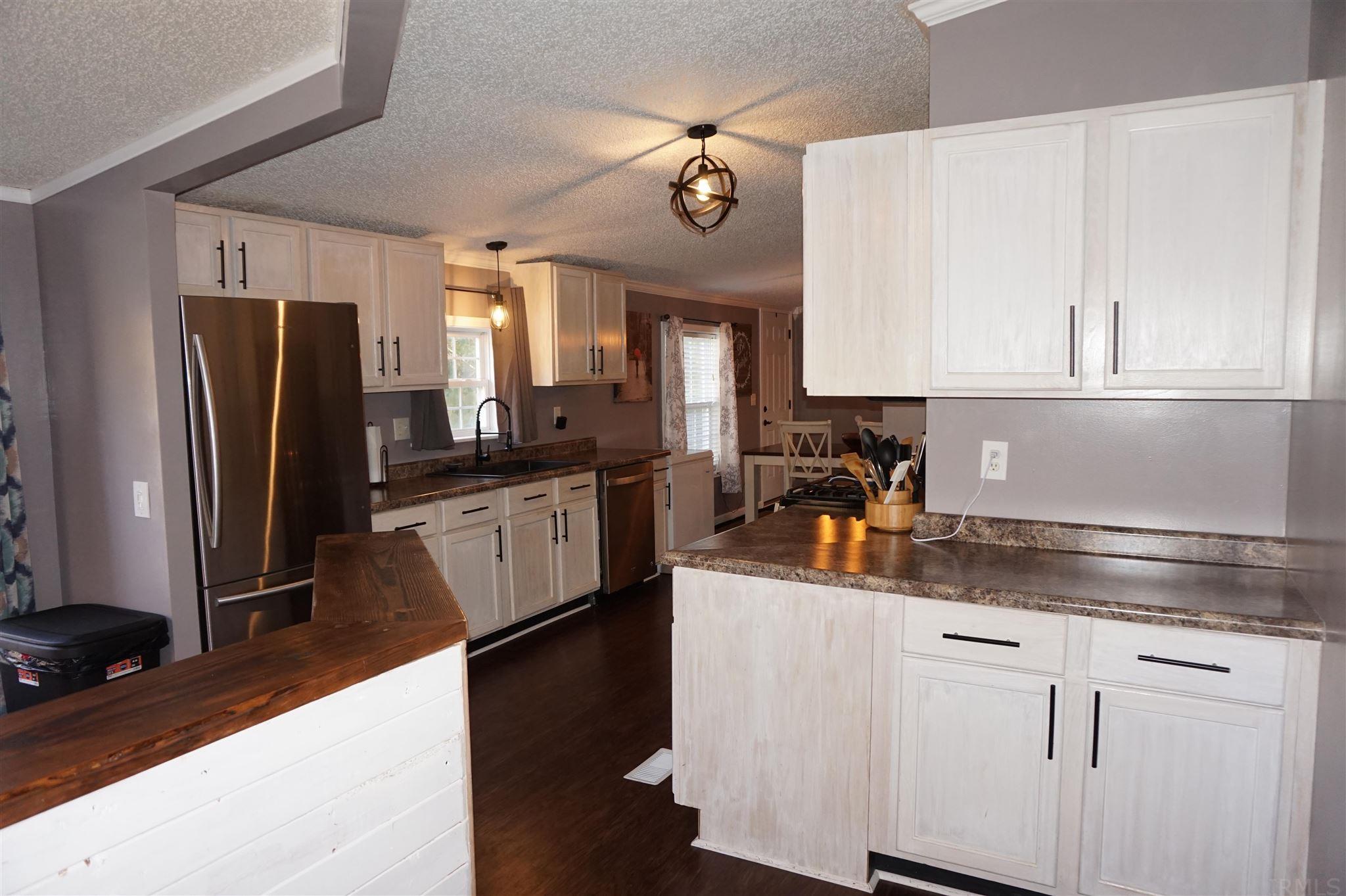 3752 West Division Road Peru, IN 46970 - Photo 17 of 36