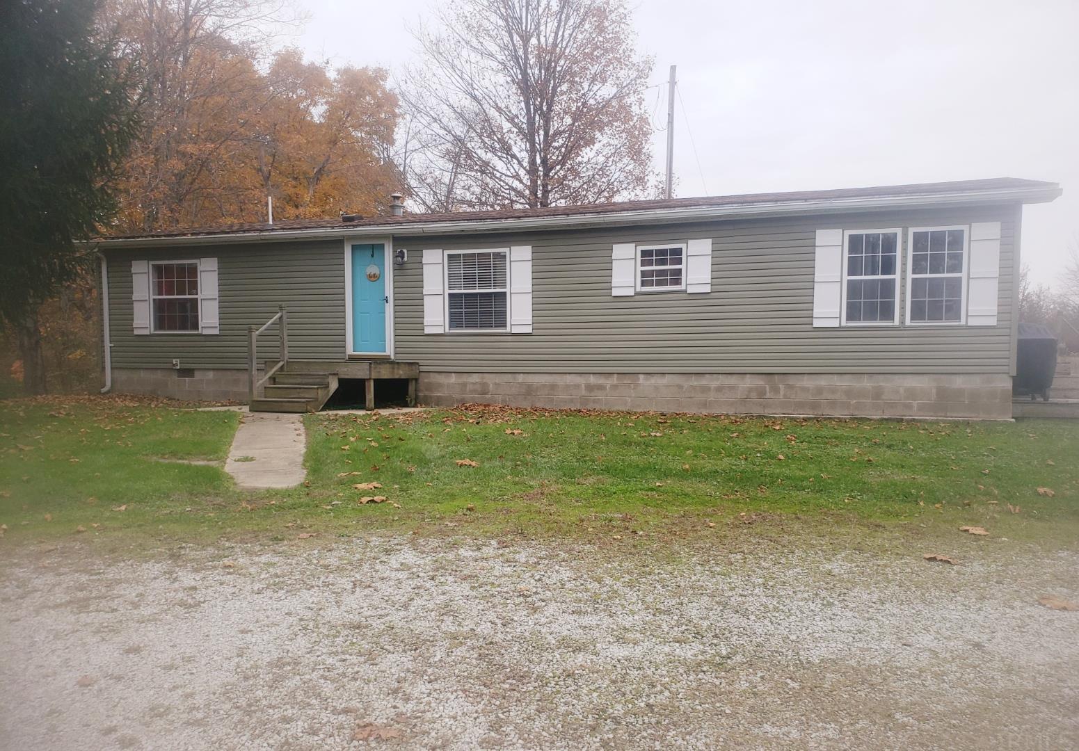 3752 West Division Road Peru, IN 46970 - Photo 2 of 36