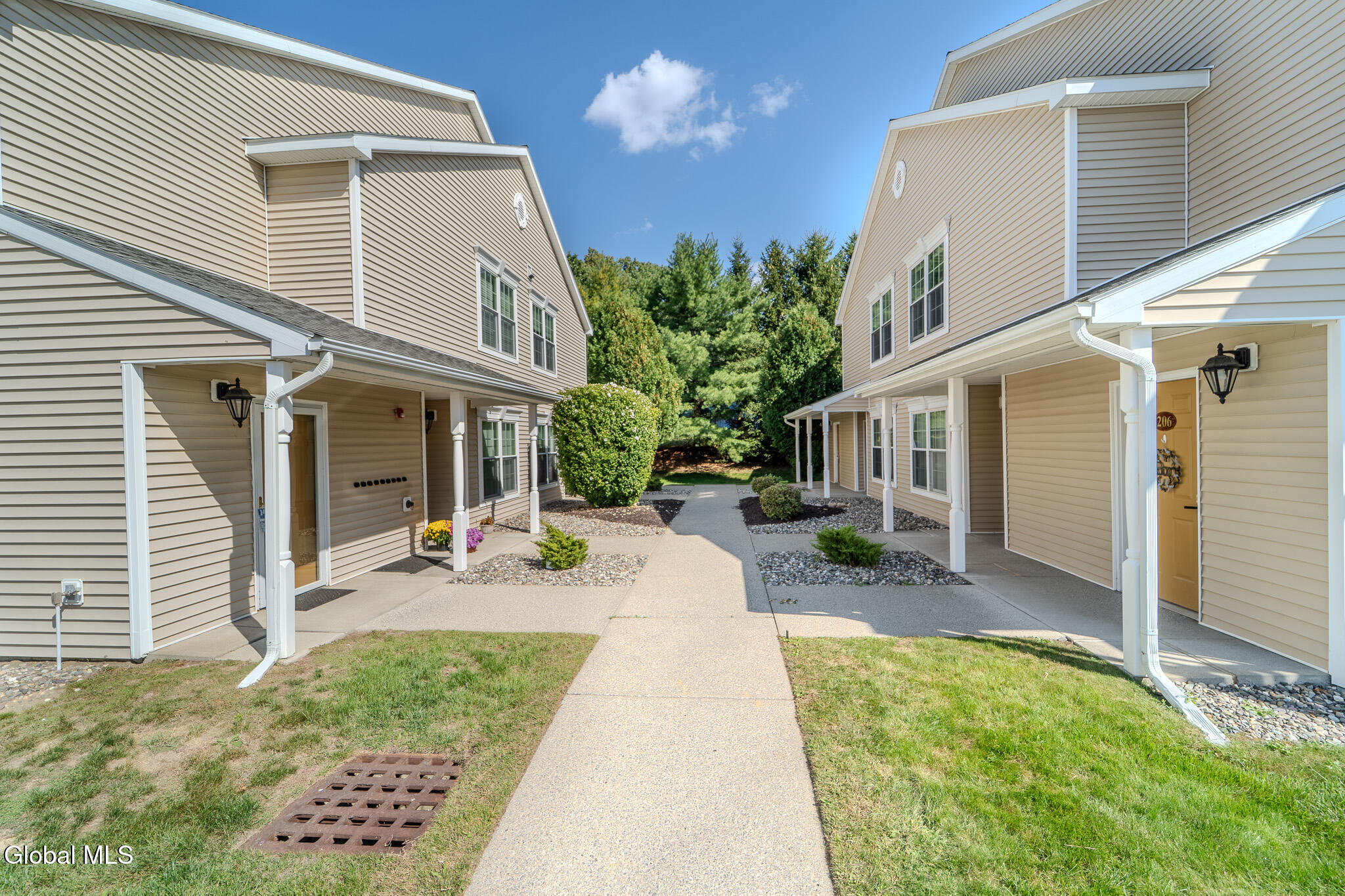 201 Cedar Run Rensselaer, NY 12144 - Photo 32 of 44 MIG02536-HDR