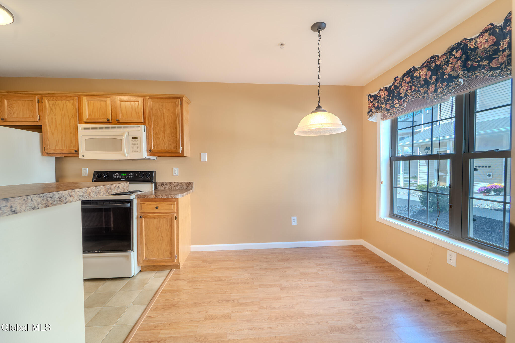 201 Cedar Run Rensselaer, NY 12144 - Photo 7 of 44 MIG02467-HDR