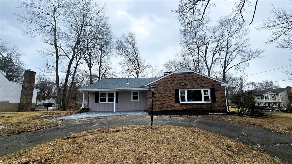 6 Albert Street West Springfield, MA 01089 - Photo 1 of 24