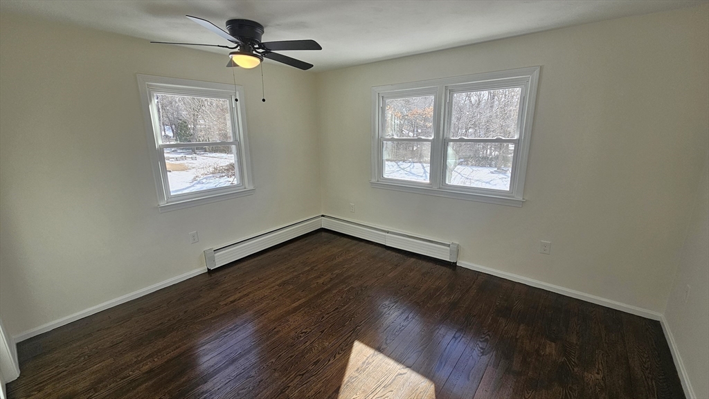 6 Albert Street West Springfield, MA 01089 - Photo 16 of 24