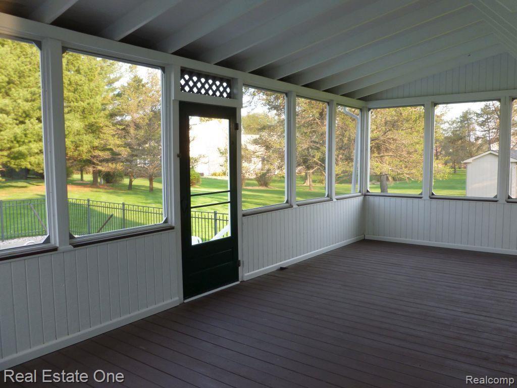3243 Landview Drive Rochester, MI 48306 - Photo 33 of 41 Large Screened Porch