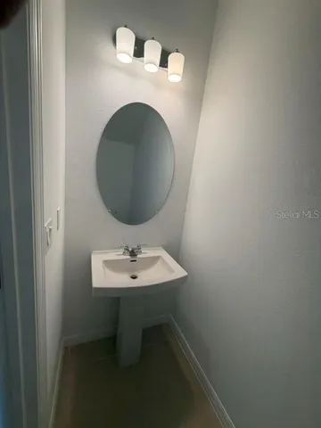 $2,300 | 11636 Glenside Terrace, Palmetto, FL 34221