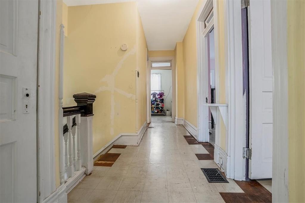 205 6th Avenue Carnegie, PA 15106 - Photo 22 of 48