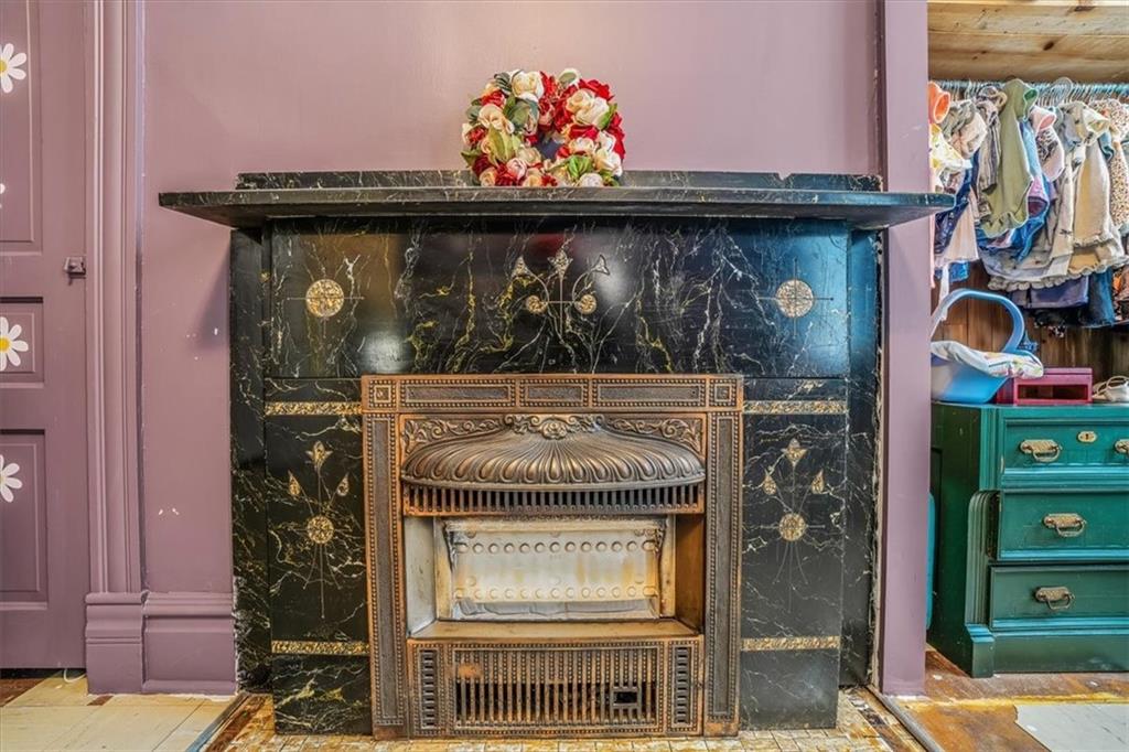 205 6th Avenue Carnegie, PA 15106 - Photo 31 of 48