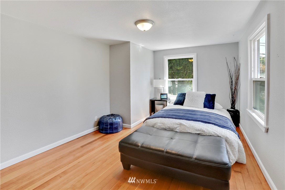 2315 Southwest Roxbury Street Seattle, WA 98106 - Photo 15 of 28 Gallery Image 15