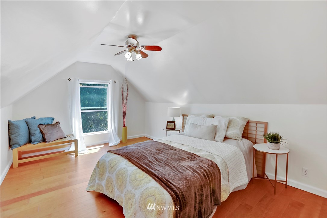 2315 Southwest Roxbury Street Seattle, WA 98106 - Photo 16 of 28 Gallery Image 16