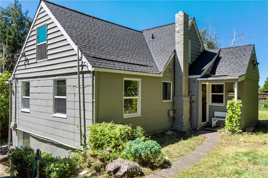 2315 Southwest Roxbury Street Seattle, WA 98106 - Photo 23 of 28 Gallery Image 23