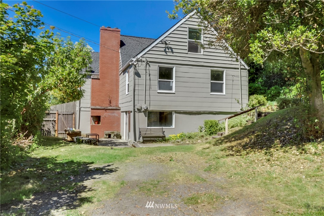 2315 Southwest Roxbury Street Seattle, WA 98106 - Photo 25 of 28 Gallery Image 25