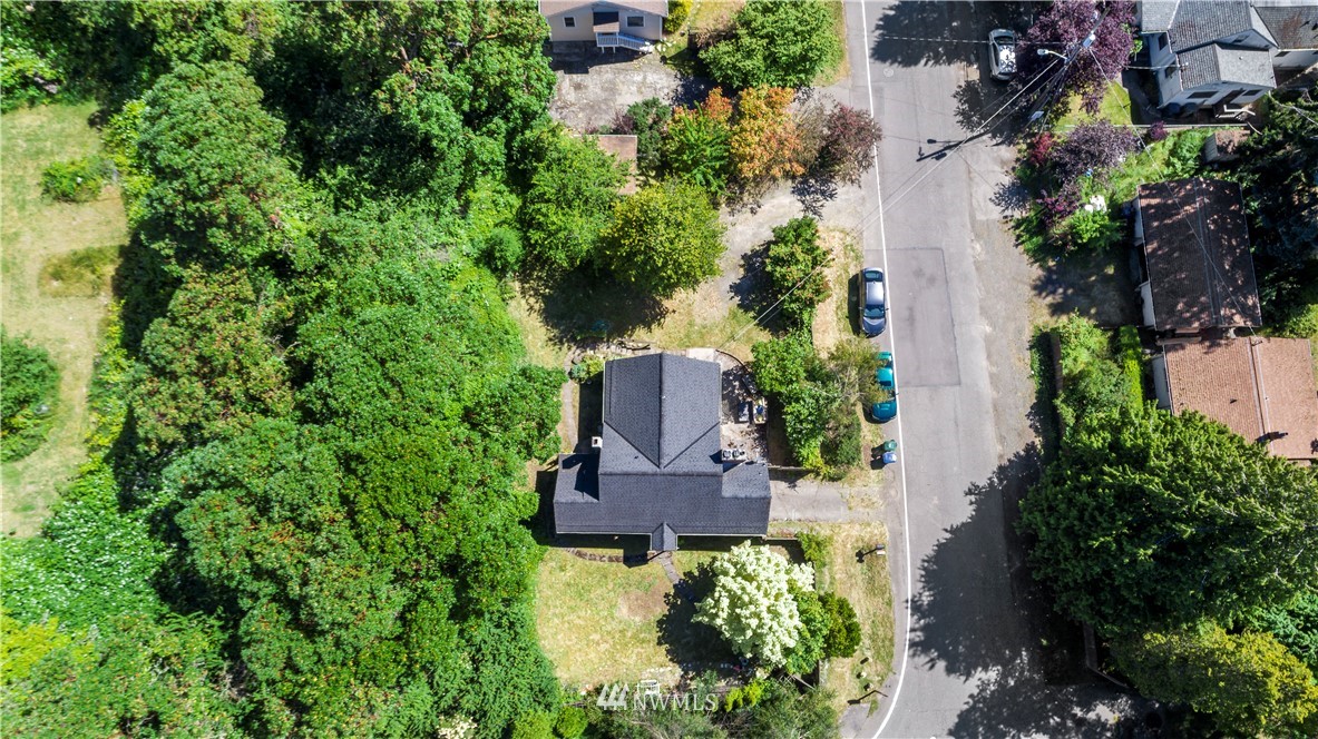 2315 Southwest Roxbury Street Seattle, WA 98106 - Photo 26 of 28 Gallery Image 26