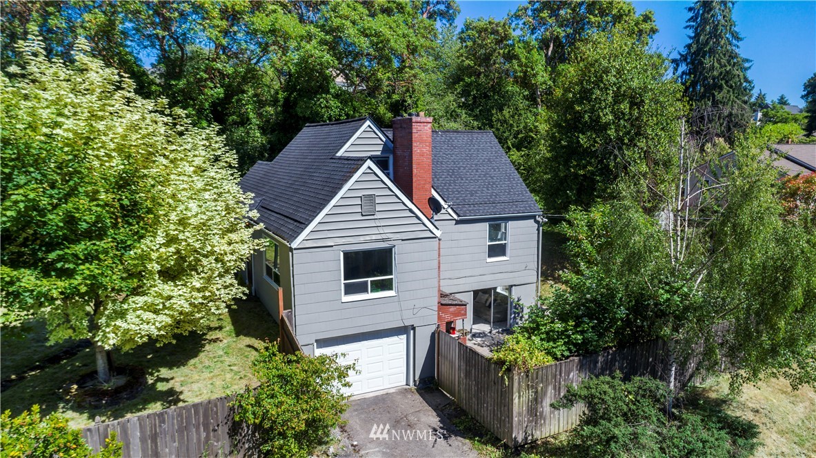 2315 Southwest Roxbury Street Seattle, WA 98106 - Photo 27 of 28 Gallery Image 27