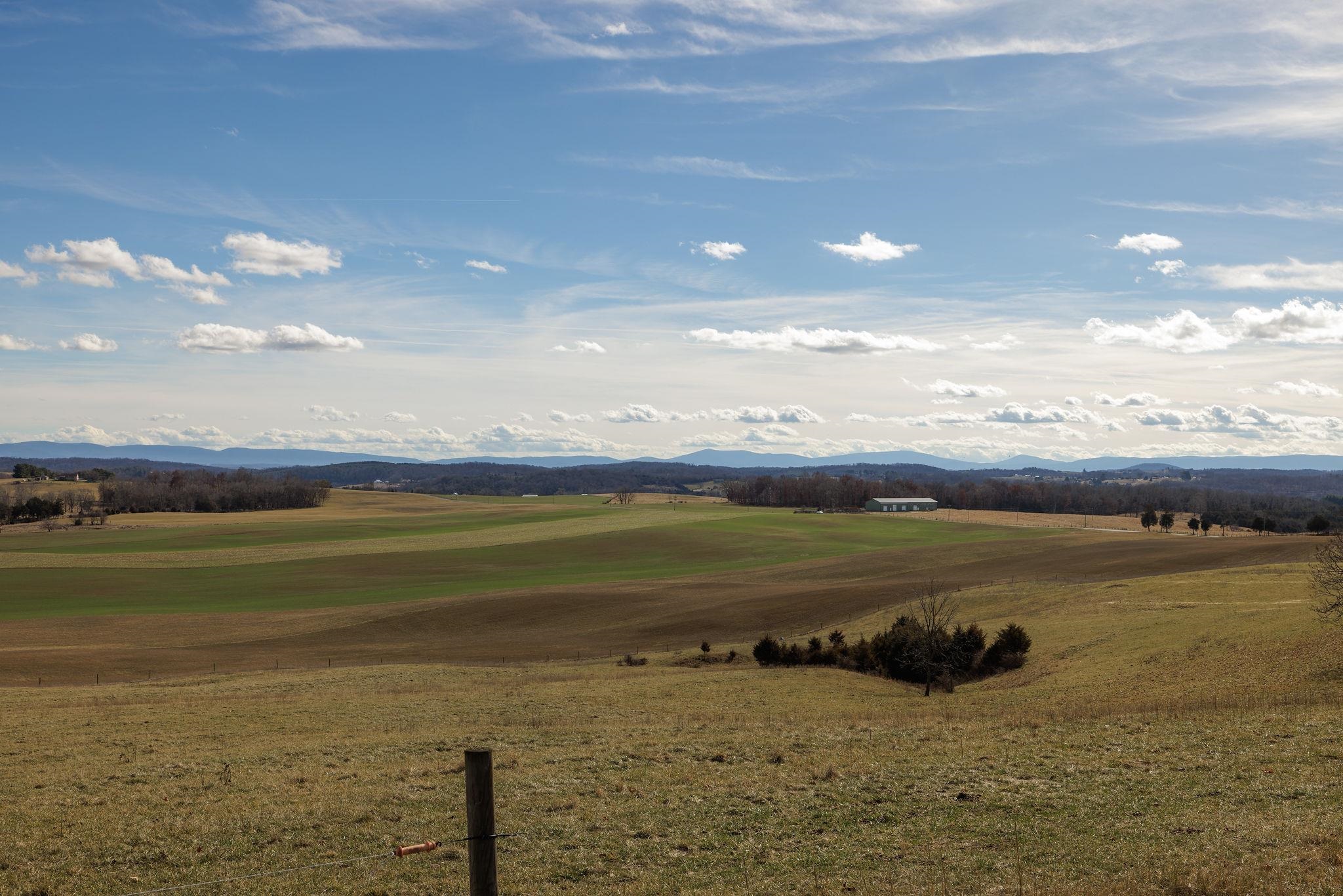 85-87 Curry Road Mount Solon, VA 22843 - Photo 3 of 59 a view of an ocean and beach
