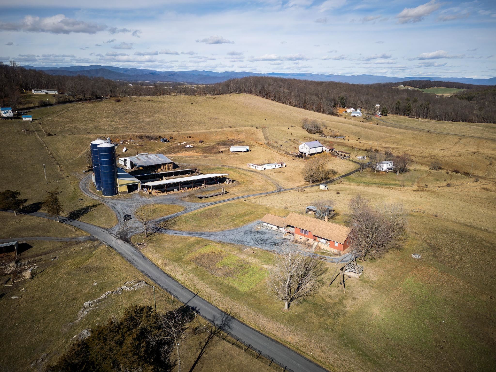 85-87 Curry Road Mount Solon, VA 22843 - Photo 34 of 59 a view of a ocean view
