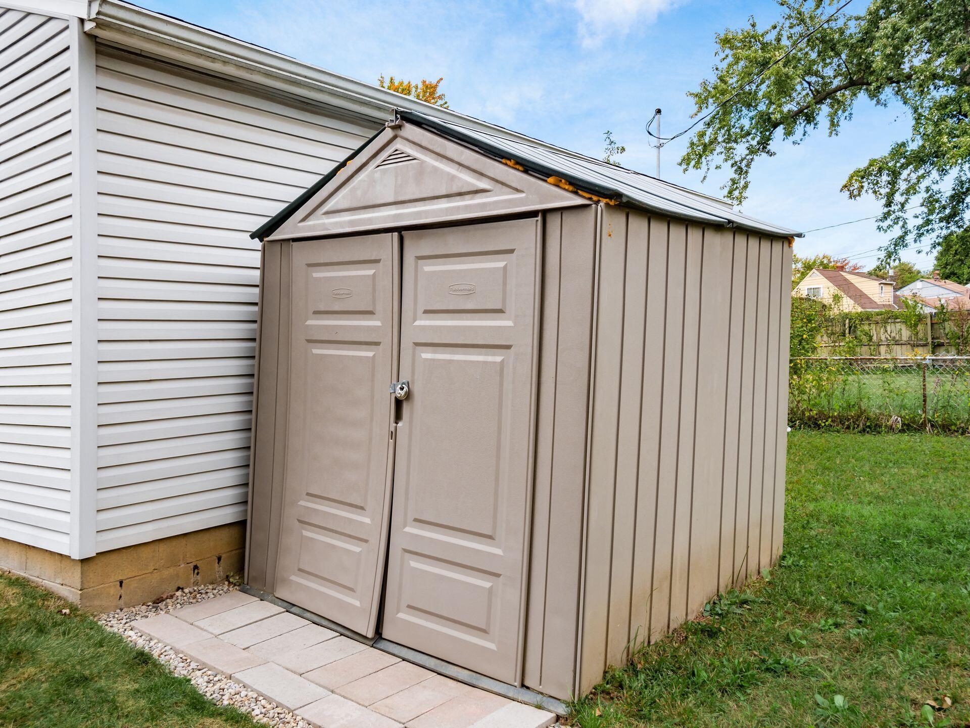 212 Deerfield Road Columbus, OH 43228 - Photo 42 of 47 Storage Shed