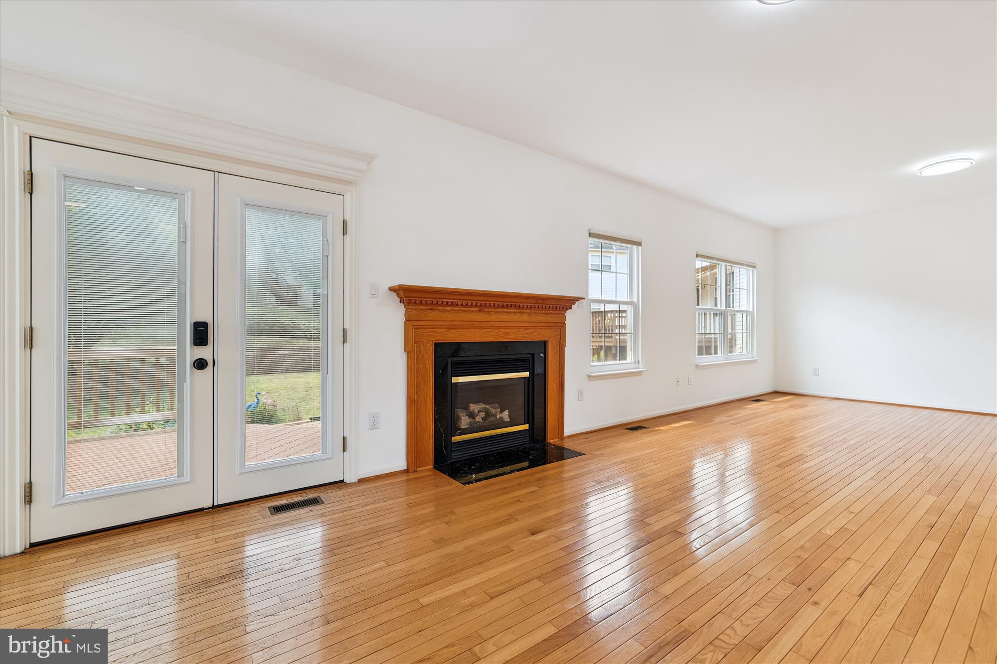 12914 Summit Ridge Terrace Germantown, MD 20874 - Photo 15 of 71 Family Room