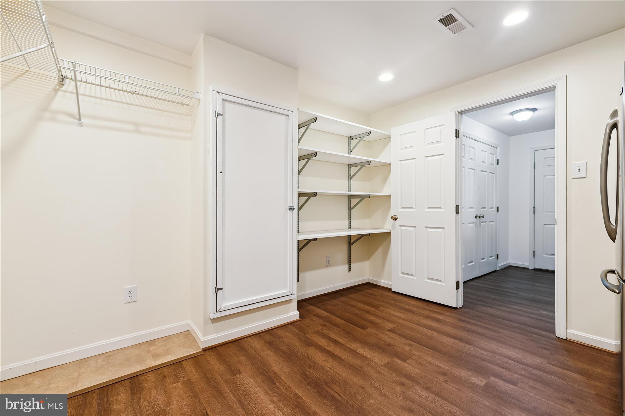 12914 Summit Ridge Terrace Germantown, MD 20874 - Photo 46 of 71 LL Laundry - Storage
