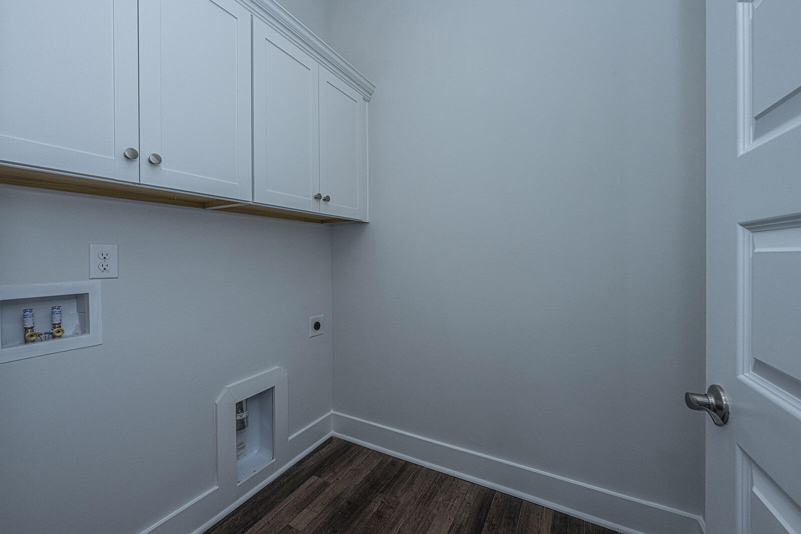 3500 Habenaria Road Mount Pleasant, SC 29466 - Photo 20 of 32 Laundry - Albemarle